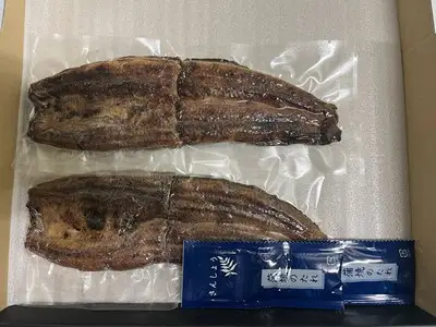 山梨県産富士山脈の地下水　炭火焼きうなぎの蒲焼（2尾約320ｇ以上） 138-009