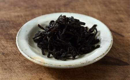 塩昆布 1袋 かつお 高知県 特産品 宗田節 おつまみ 塩こんぶ 削り節 微粉末 燻製 芳醇 新鮮 一本釣り 足摺沖 北海道産 コラボ商品 地場産業奨励賞 にっぽんの宝物グランプリ 調理部門 準グランプリ 調味料部門 審査員特別賞 宿毛市 みかん かつお 海産加工品 高級 贈り物 ギフト