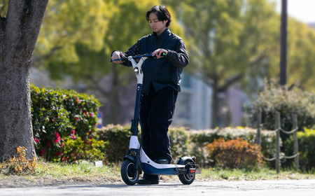 【免許不要】特定小型原付 EVERST XING EX15 Pro エベレストホワイト 【Acalie】 電動キックボード コンパクト 折りたたみ[MGS007-1]