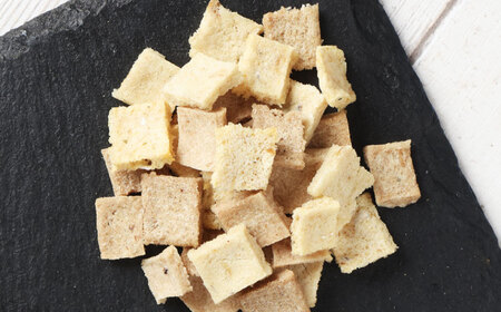 真鱈ちっぷ 約75g 15g×5袋 ペット 愛犬 犬 いぬ 愛犬 わんちゃん ワンちゃん 魚 お魚 さかな 真鱈 鱈 たら えさ 餌 チップ 真空 ミニサイズ おやつ ジャーキー ヘルシー 北海道 小樽市 常温