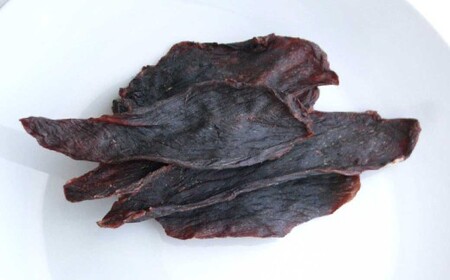 高知産 犬用 おやつ 鹿肉 ジャーキー 約45g×1袋 天然鹿肉 鹿 シカ 赤身肉 ジビエ ペットフード ドッグフード 全犬種用 全年齢適応