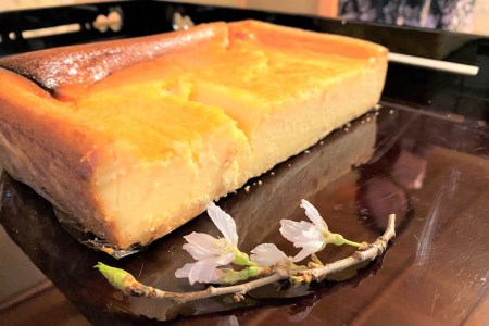 ベイクドチーズケーキ 日根野美術館 カフェ 手作り チーズケーキ ギフト 贈答品 濃厚 絶品 [Q035x]