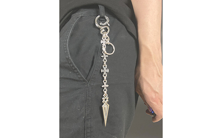 Edge dagger key chain