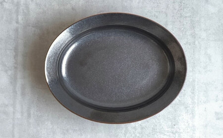 【瀬戸焼】リムカレー皿 2枚セット（黒）【株式会社カネ三商店】 / 皿 食器 カレー皿 ギフト プレゼント / 瀬戸市[BBDD014]