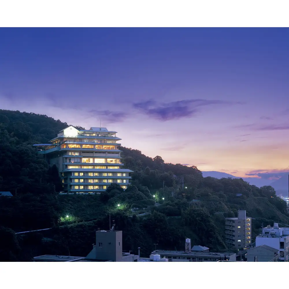 【夕凪の湯　ＨＯＴＥＬ花樹海】平休日1泊2食付 ペア宿泊券《岩露天風呂付和室》