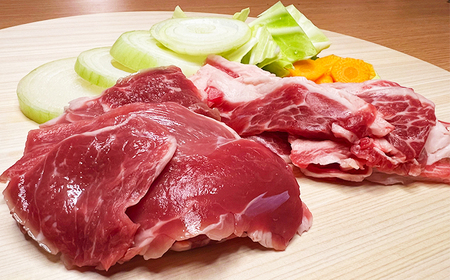 【八幡平ひつじ】 羊肉 スライス 種類おまかせ 300g ／ ひつじ肉 ジンギスカン ラム マトン ホゲット グルメ ヘルシー お取り寄せ お取寄せ 自宅用 家庭用 冷凍発送 真空パック 焼肉 焼き肉 BBQ バーベキュー 人気 国産 岩手県産 八幡平市産 おすすめ オススメ 狩野ファーム 松っちゃん市場