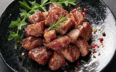 【訳あり】【A4～A5】 長崎和牛 サイコロステーキ 約800g （約400g×2パック） ／ 和牛 牛肉 ぎゅうにく お肉 おにく 肉 にく 赤身 霜降り もも 肩ロース ステーキ 長崎県 時津町 冷凍