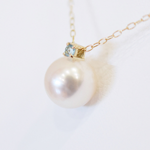 S101-531_あこや真珠 ペンダント ネックレス 8mm - 8.5mm  天草 熊本 ホワイトピンク 誕生石 11月 ブルートパーズ 半貴石 本真珠 K18