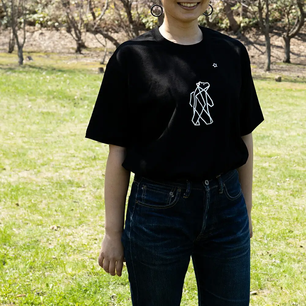 「知床トコさん」×久米繊維 　コットンTシャツ Mサイズ・ブラック　折り紙柄　半袖