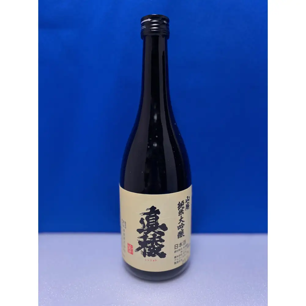 佐渡島の小さな酒蔵から「ガチ」辛口のうまい酒「真稜　山廃純米大吟醸」720ml