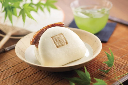 BJ033 岩崎本舗 長崎角煮まんじゅう 15個入 (箱) [長崎県 島原市]
