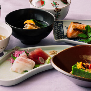 リーガロイヤルホテル広島　ディナーペアお食事券　【6F日本料理 鯉城】　季節会席