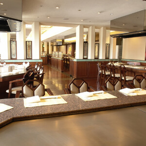 リーガロイヤルホテル広島　ランチペアお食事券　【6F鉄板焼 なにわ】　サンキューランチ