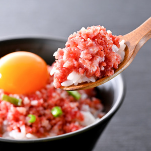 北の生とろ牛フレーク 200g 牛トロ丼10杯分 【AJ0000165】（ 北海道 別海 肉 牛 フレーク 人気 ふるさと納税 ）