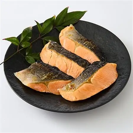 【直火焼き魚】銀鮭塩焼き 6切入 加熱済【配送不可地域：離島】【1700119】