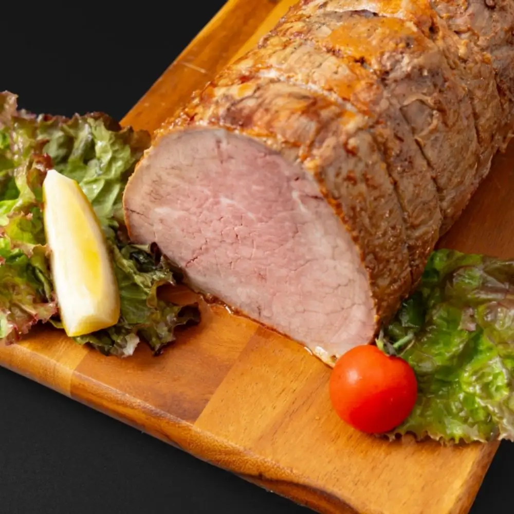 精肉店の直営焼肉【焼肉大剛】1kg 大容量！カット済み 本格ローストビーフ （パーティ最適）【ローストビーフ 肉 牛肉 冷凍便 おすすめ 人気 ランキング 冷凍 手作り 詰め合わせ 大容量 冷凍食品 手作り お惣菜 国産 業務用 牛肉 名店 お弁当 夕食  ディナー 丼ぶり 簡単調理 ストック クリスマス 年末年始 三重県 四日市市 ふるさと納税】