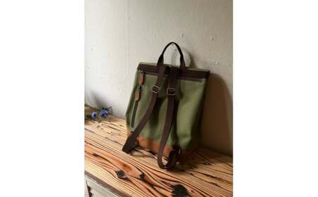【 AKIRA オリジナル】【マツコの知らない世界 で紹介されました！】 シンプルリュック カーキ帆布×茶色帆布 軽量 日本製 キャンバス 通勤 通学 大容量 上質 カジュアル オシャレ レディース メンズ リュックサック カバン 鞄 バック