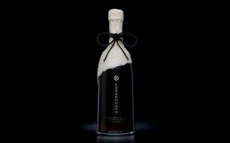 KUROKOHAKU （16度 720ml×1本） ／ お酒 日本酒 貴醸酒 貴醸酒古酒 テロワール 木箱 和紙 ギフト 贈り物 ボトル 芳醇 濃厚 香り 常温 山形県 白鷹町