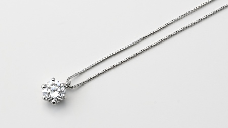 プラチナ900　最上等級カラーDカラー天然ダイヤモンド大粒0.50ｃｔ　ネックレス FNP-7 250-007