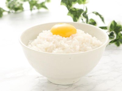 定期便！白州郷牧場の平飼い卵30個×6か月 [h066]