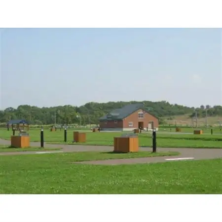 北海道初山別村みさき台公園オートキャンプ場利用券(カーサイト/AC電源あり/1泊分)【1544139】