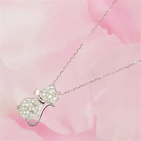 『宝石の街 甲府』プラチナ ダイヤモンド0.28ct  猫 ペンダントネックレス(HH018782)【配送不可地域：沖縄県】【1441301】
