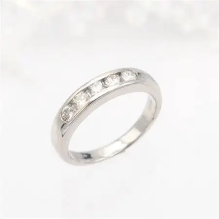 PT900 0.48ct 一文字ダイヤモンド リング　#18　HR-009152【配送不可地域：離島・沖縄県】【1510054】