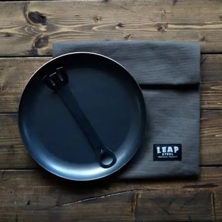 LEAPSTEEL 取っ手がとれる 鉄フライパン3点セット ケース付(ダークグレー) キャンプ用品【配送不可地域：離島】【1550884】