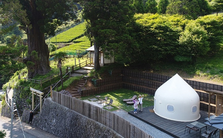 テレビ朝日で放送されました！【大自然の中でグランピング体験】箒沢荘グランピングエリア「杢」1泊素泊まり＋サウナ利用付きチケット【 宿泊 宿泊券 体験 チケット 旅行 神奈川県 山北町 】
