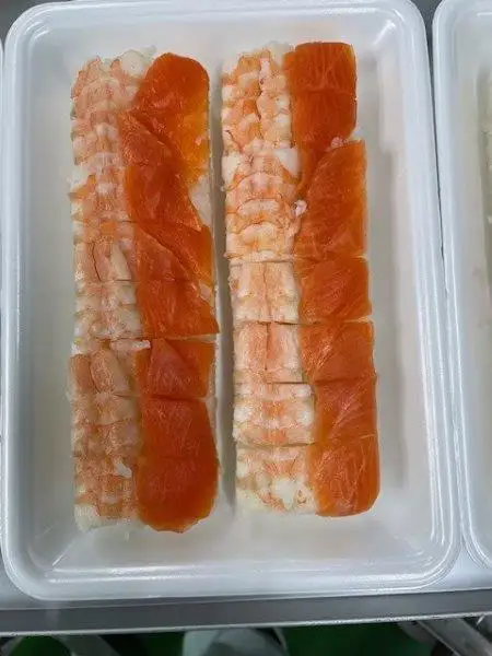 押し寿司（海老、サーモン）