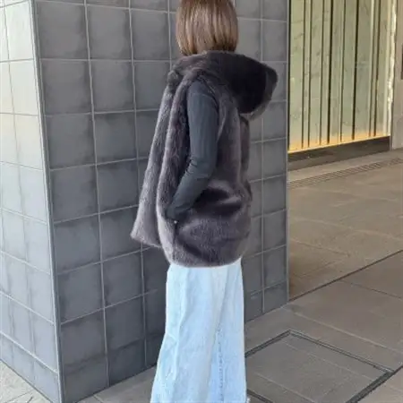 OKADA TEXTILE フード付きエコファーベスト  チャコールグレー【1718323】