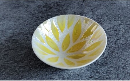 有田焼 至福の盃 華火【松尾陶器】酒器 盃 ぐい呑み お酒 和食器 食器 うつわ 器 おちょこ お猪口 イエロー 16000円 A16-19