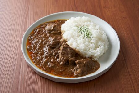 やまいち特製 特選和牛すじカレー 220g×5袋