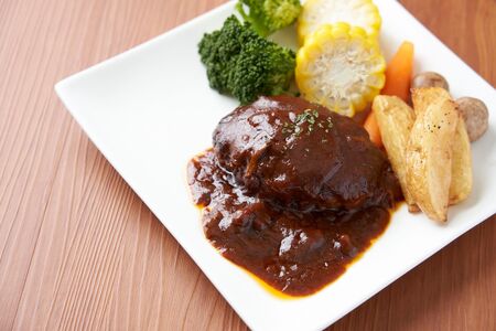 やまいち特製 和牛デミグラスハンバーグ 1個×5袋