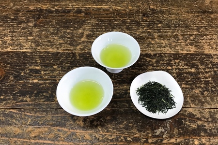 三春園の特選宇治煎茶（100g×2袋） 特選煎茶 宇治 煎茶 三春園 京都 宇治田原町