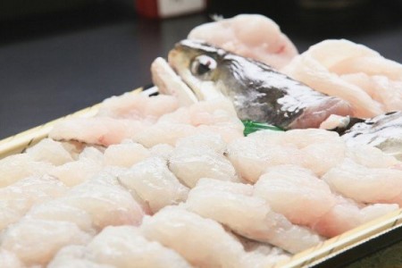 【若男水産】淡路島名物！天然鱧を使った鱧ちりセット（２～３人前）◆配送5月25日～9月30日