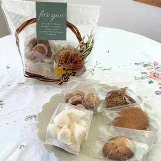 いろんな食感が楽しめる！りりぃ洋菓子店 焼き菓子フラワーギフト 大 菓子 スイーツ 焼き菓子 洋菓子 ギフト F7X-0804