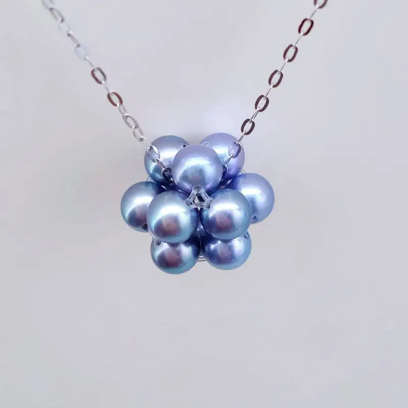 真珠 ネックレス 4.0mm ～ 4.4mm K10WG 約40cm ブルー パール アコヤ 星 アクセサリー ジュエリー ホワイトゴールド ファッション 冠婚葬祭 慶事 誕生日 結婚式 記念日 お祝い 贈答用 贈り物 ギフト プレゼント 普段使い おしゃれ カジュアル / パールで編む星モチーフ、きら星ブルーペンダント