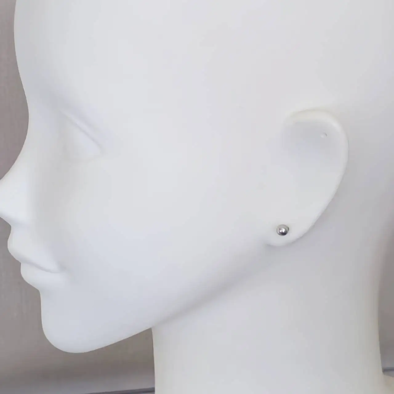 真珠 ピアス 4.5 mm K10WG アクセサリー パール ジュエリー 三重 伊勢 志摩 真珠 パール アコヤ真珠 アコヤ貝 あこや 冠婚葬祭 慶事 誕生日 結婚式 記念日 お祝い 贈り物 ギフト デイリーピアス、シルバーグレー4.5 mmのベビーパールピアス