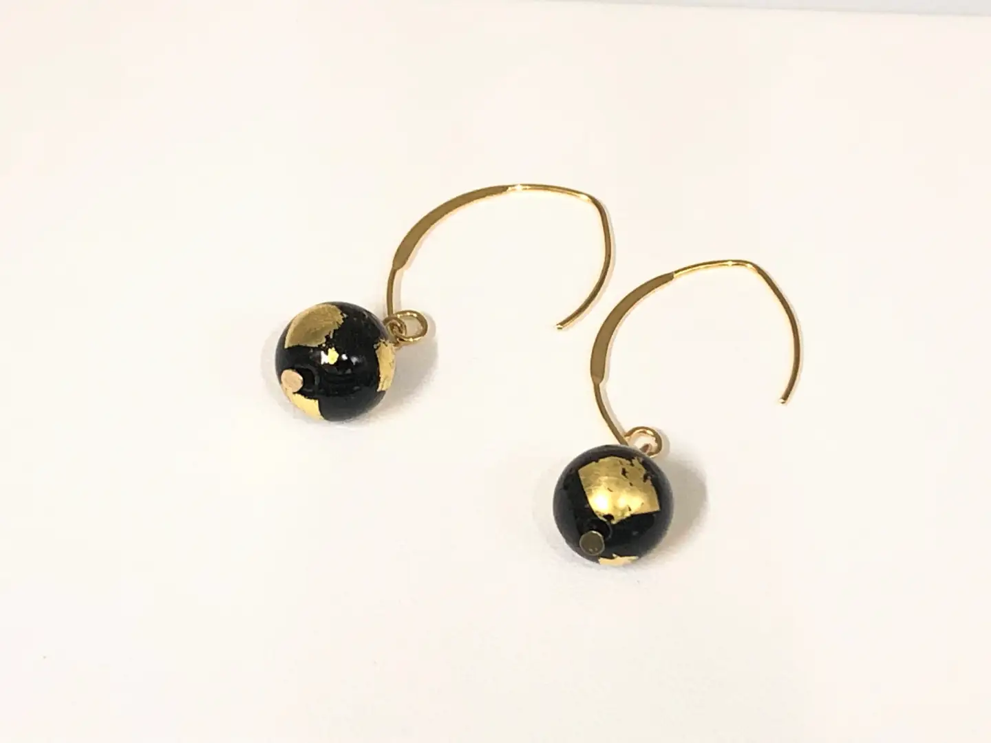 輪島うるし塗 HAKU ピアス （黒金箔） wa049　ピアス　うるし