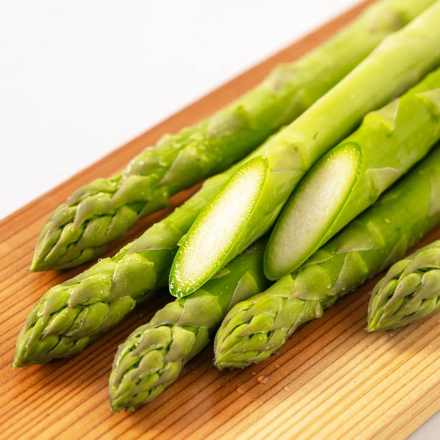 採れたてを直送!糸島野菜 アスパラガス 1kg (M-Lサイズ) 糸島市 / しろファーム 野菜 アスパラ[AHQ001]