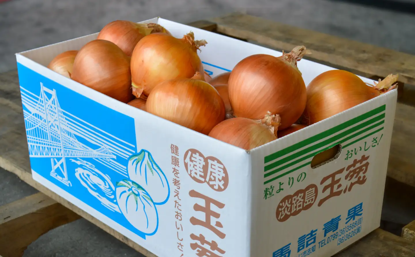 【淡路島の青果屋】【完熟玉ねぎ予約】淡路島産たまねぎ　10kg 甘さに自信!!ほんまもん!!　◆R8.5月末～発送