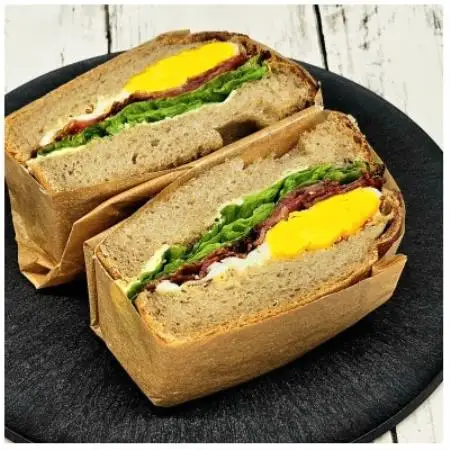 M teku Bakery 全粒粉100%食パン16枚詰め合わせ【配送不可地域：離島】【1730462】