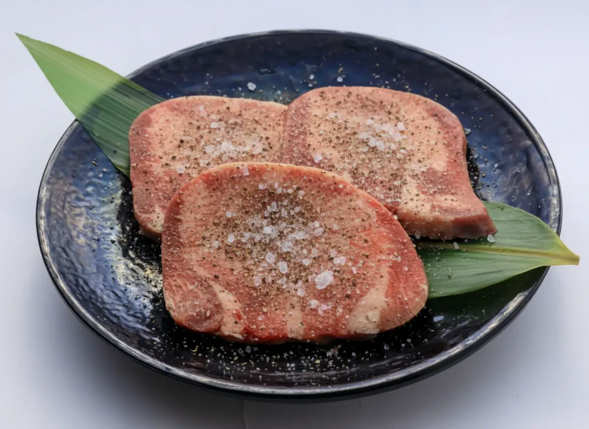 牛タン 厚切り 塩味 3パック 肉 牛肉 牛たん 牛タン塩 牛たん塩 冷凍 焼肉 BBQ アウトドア バーベキュー 厚切り タン D0559 岩手県 北上市 ヤマトフードサービス