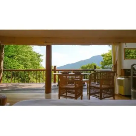 グランピングオーベルジュWOODLAND BOTHY 1泊2日宿泊利用券(5万分)【1717571】