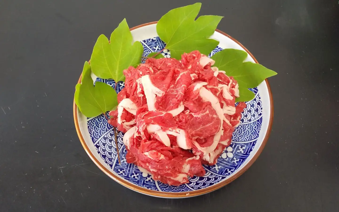 岡山県産 国産牛 牛肉 切り落とし 1kg(250g×4)  岡山県産 国産牛 1.0kg ギフト お歳暮 お中元 【ymmt005-01】