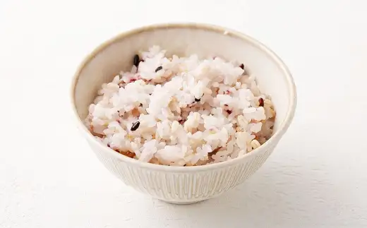 【はくばく】ふっくら香ばしいもち麦の入った雑穀ごはん 250g×6袋 雑穀 雑穀米 コメ 米 国産 ご飯 ごはん 雑穀ごはん もち麦 発芽玄米 キヌア はと麦