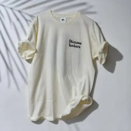 やんばるの自然を纏う オリジナルデザインTシャツ(アイボリーホワイト/Mサイズ)【1732929】