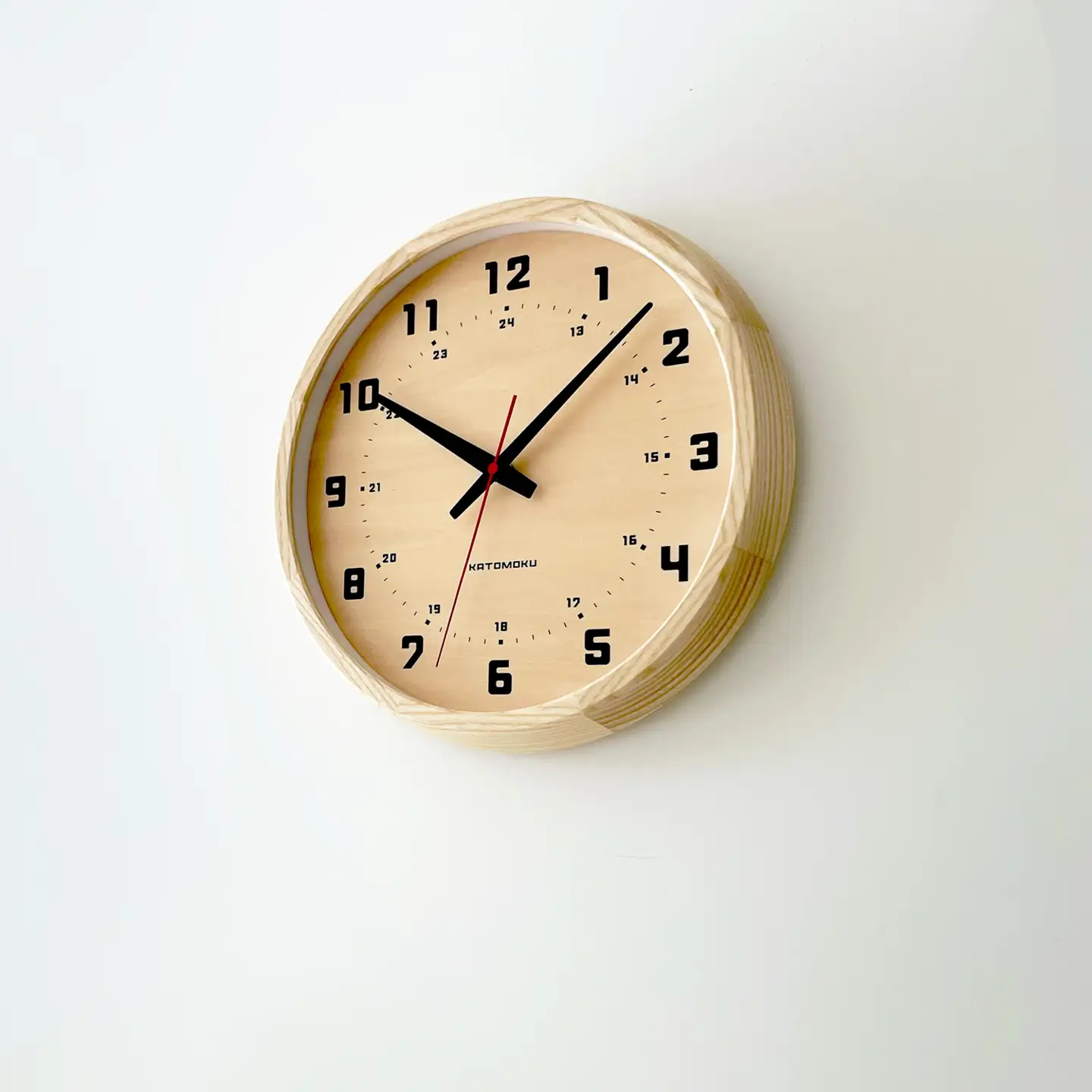 KATOMOKU muku clock 8 ≪km-81NA≫木製掛け時計(ナチュラル/スイープムーブメント(連続秒針))【R7468】