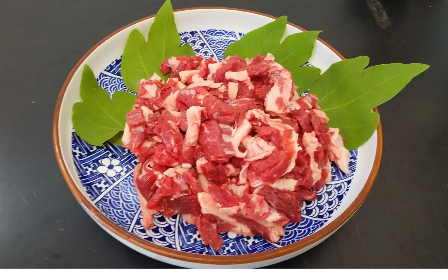 〈訳あり〉 牛そずり肉 牛肉 切り落とし　1.5kg(250g×6) 岡山県産 国産牛 1.5kg ギフト お歳暮 お中元 プレゼント ふるさと納税 【ymmt003-01】